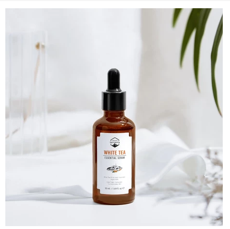 סרום אנטי-אייג’ינג מתמצית תה לבן וויטמין C מתקדם